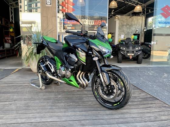 KAWASAKI Z800 